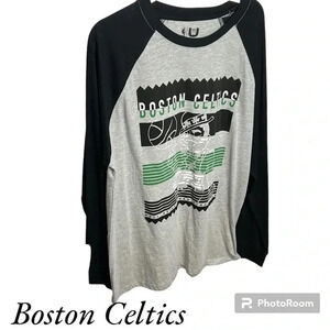 Official men  t shirt,raglan,NBA Boston Celtics shirt,Men LG. NEW!
